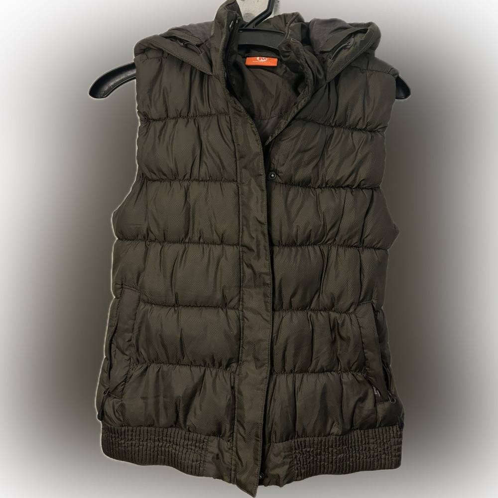 Merrell Women’s Puffer Vest - Size Lg